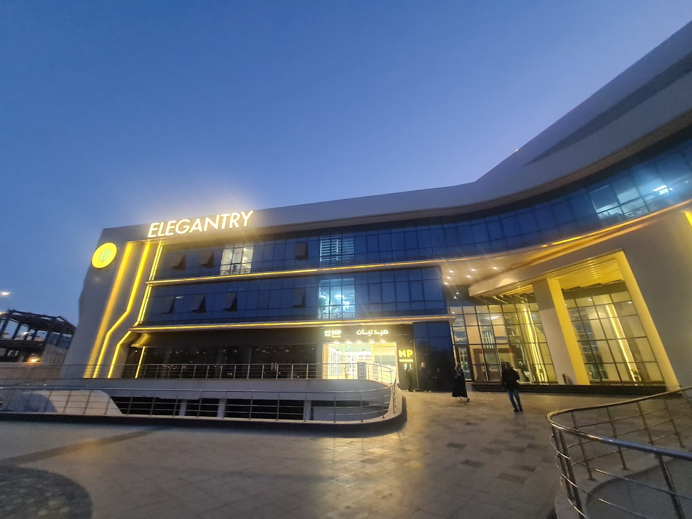 اليجانتري مول التجمع الخامس – Elegantry Mall New Cairo