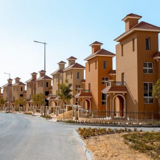 porto octobar Compound