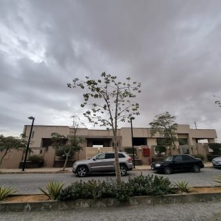 Pyramids Hills Compound October Ora