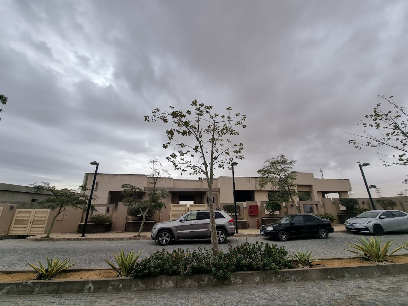 Pyramids Hills Compound October Ora