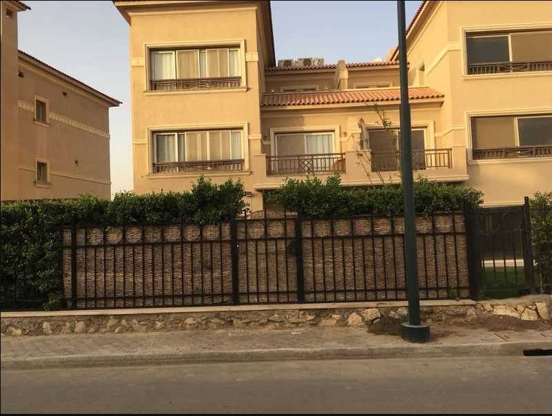 Excellent offer Townhouse 380 meters for sale in Katameya Dunes New Cairo in a great location