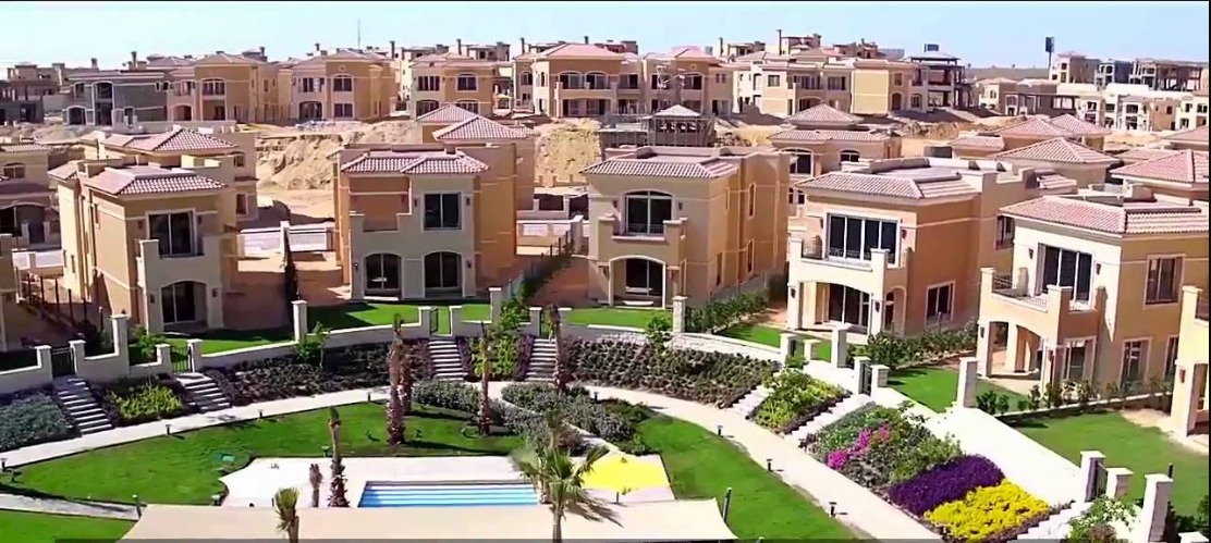 Own a villa in Stone Park New Cairo with an area starting from 655 m².