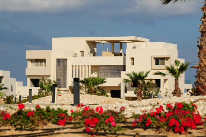 Hacienda White North Coast Palm Hills