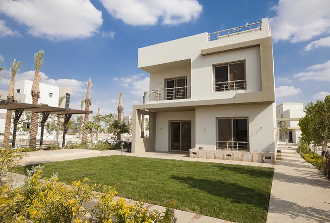 For lovers of sophistication Townhouse for sale in Grand Heights with area of 283m in 6 October