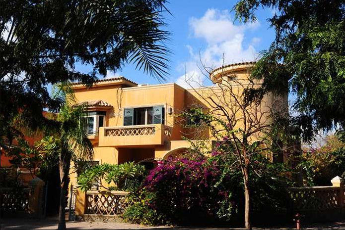 Twin houses for sale in Palm Hills compound 456m²