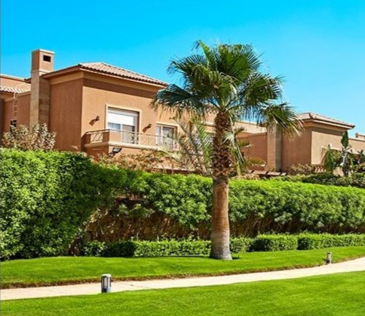 With an area of 430 m² villas for sale in Swan Lake Compound