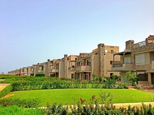 Wonderful chalet 185m for sale in a very special location inside Ein Bay Sokhna