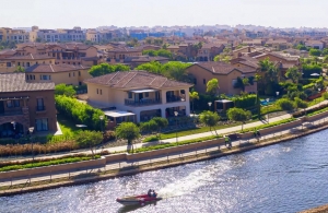 شاليهات للبيع 2 غرفة نوم في قرية مراسي 100 متر