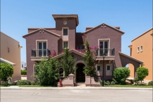 تاون هاوس بمساحة 169 متر في قرية الدبلوماسيين رأس الحكمة بتسهيلات تصل إلى 8 سنوات