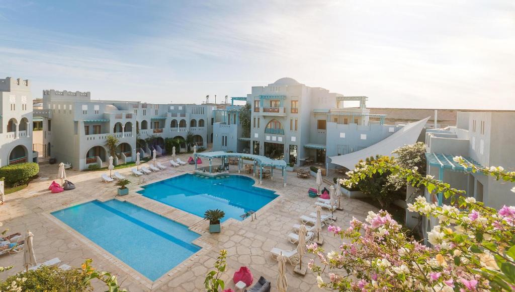 The cheapest apartment 221m for sale in a garden in Fanadir Bay Hurghada
