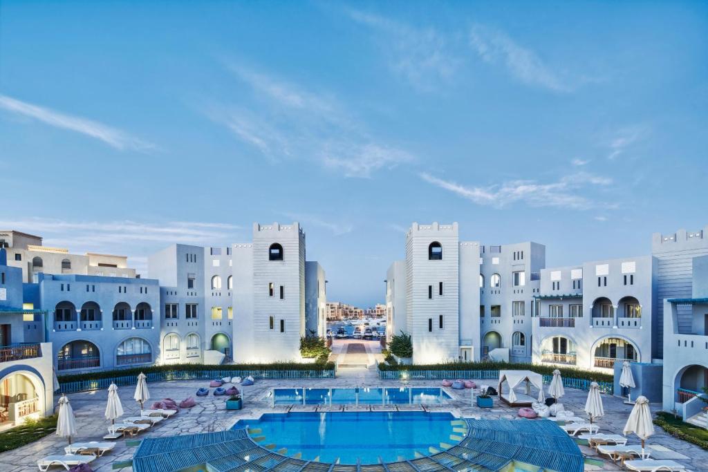 Immediate receipt of your apartment in Fanadir Bay Hurghada project