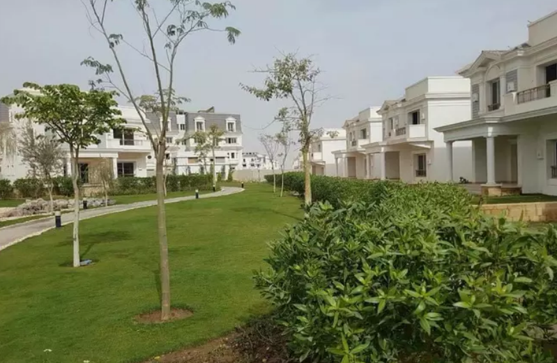 Villa 290m in MV Park compound with payment facilities