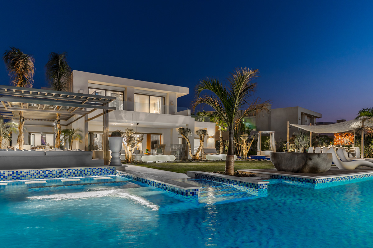 Villa for sale 1150 meters in Hacienda White Resort