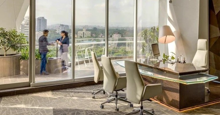 اقل سعر مكتب في مول فنسكوير 10% مقدم - والتقسيط على 6 سنوات