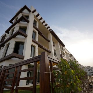 كومباوند نيوم اكتوبر المطورون العرب – Nyoum Pyramids Compound