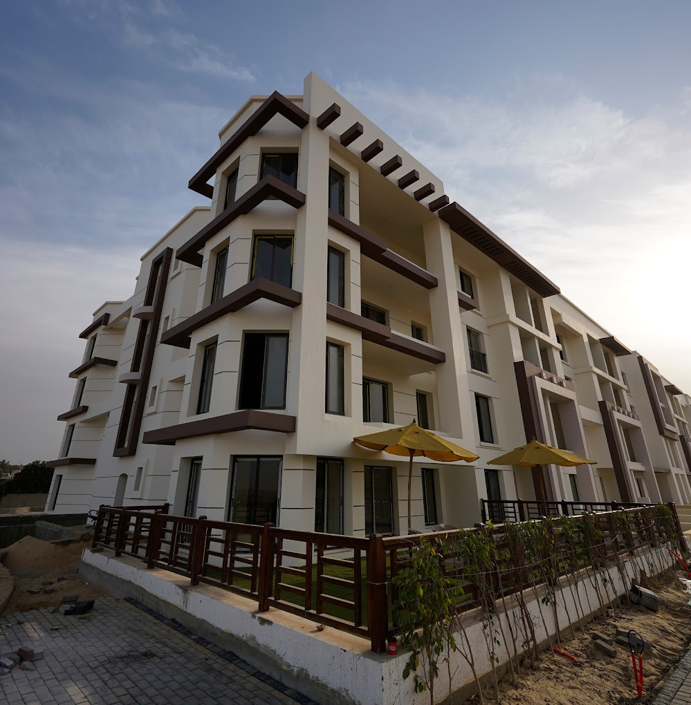 كومباوند نيوم اكتوبر المطورون العرب – Nyoum Pyramids Compound