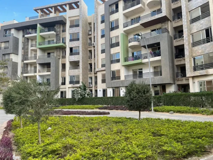 For sophistication lovers apartment for sale in La Colina Sheikh Zayed 140m