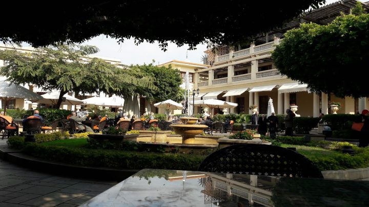 Seize the opportunity and get a large apartment with an area of 210 meters in Lacasa Compound