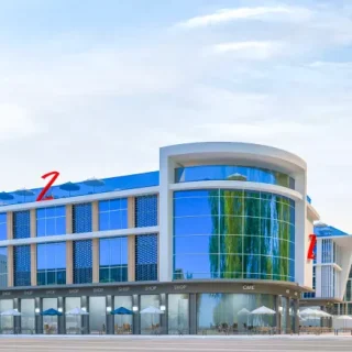 Shop with immediate delivery and 70m in Zed New Cairo