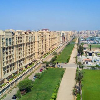 باقل من سعر السوق، شقة في تراس سموحة 220م تشطيب كامل