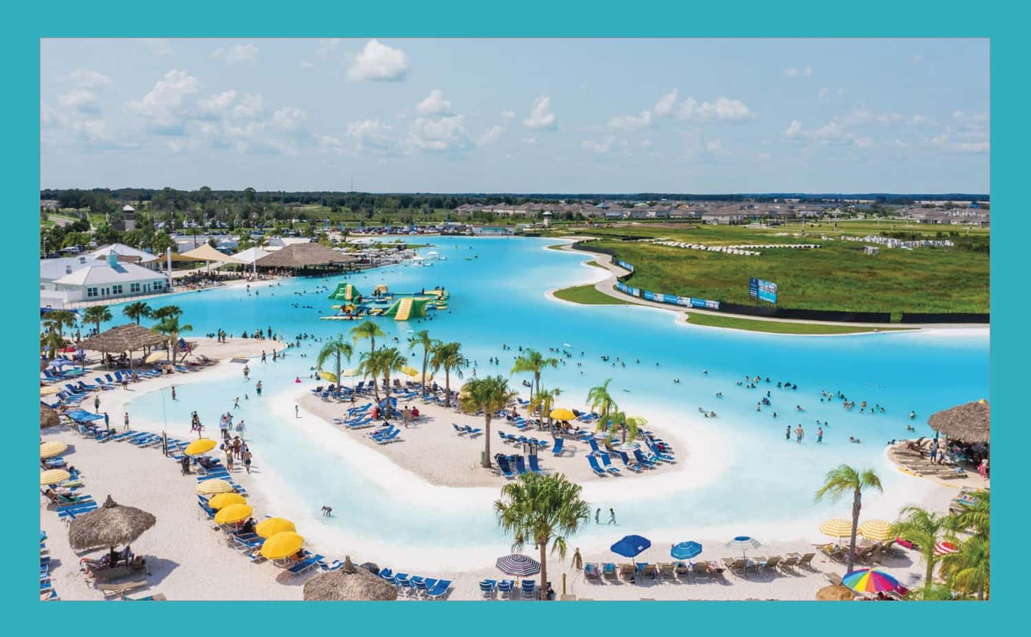 شاليه رائع 135م للبيع في موقع مميز جدا داخل منتجع كيو نورث