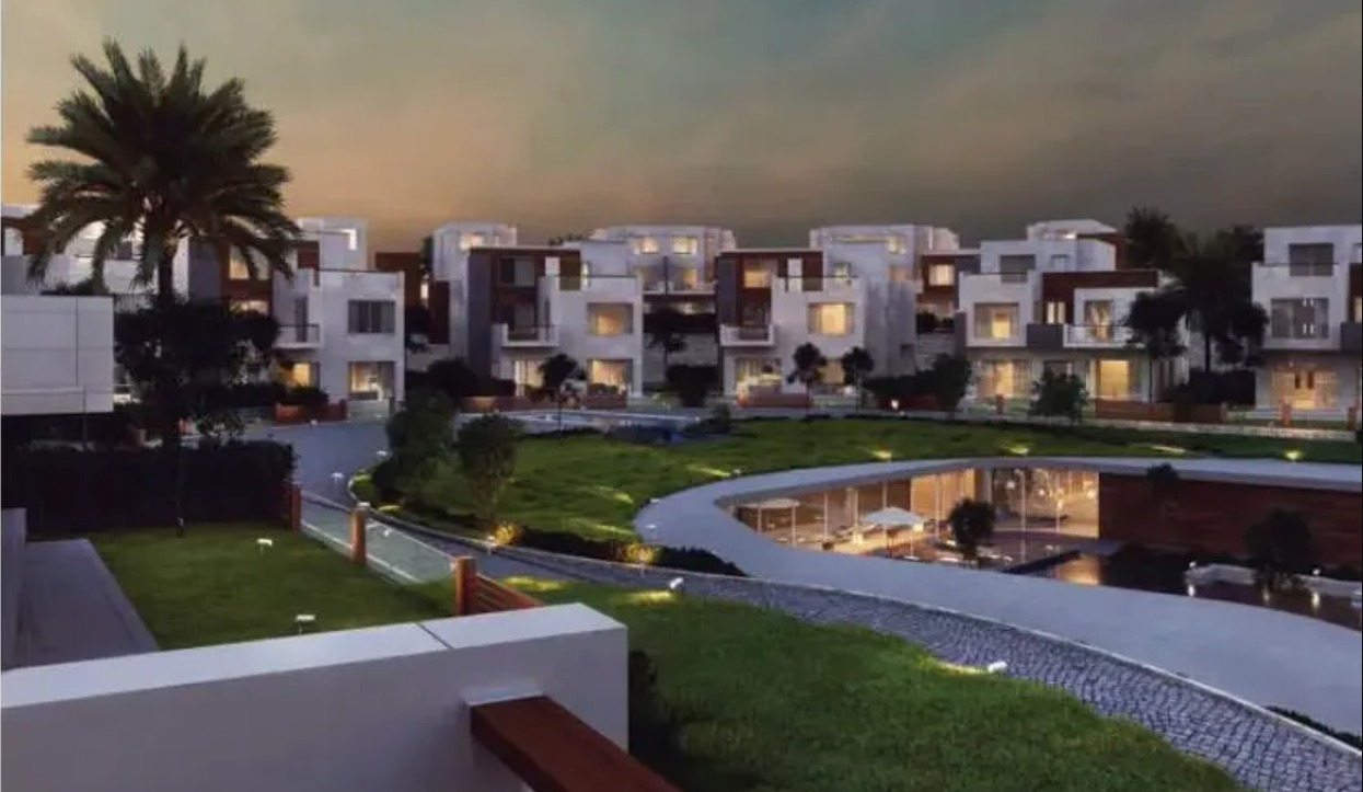 شقة رائعة 215م للبيع في موقع مميز جدا داخل سولايا أكتوبر