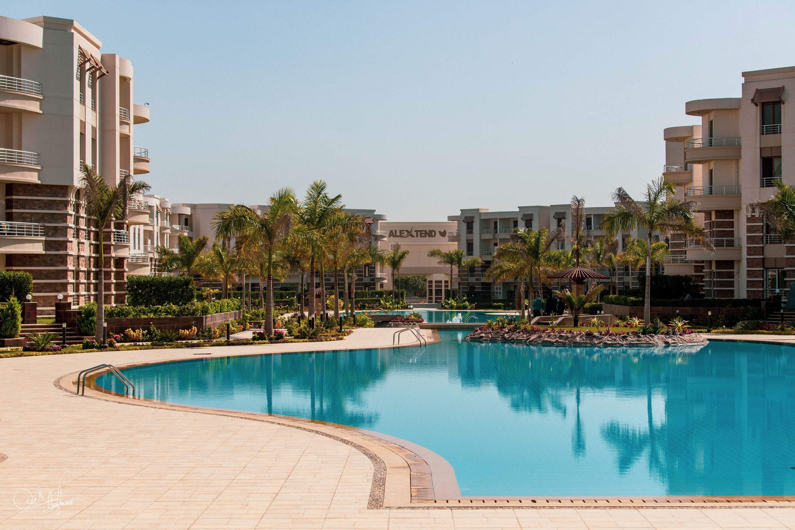 شقة للبيع 114م في كمبوند اليكستند كينج ماريوت الاسكندرية بتسهيلات فى السداد