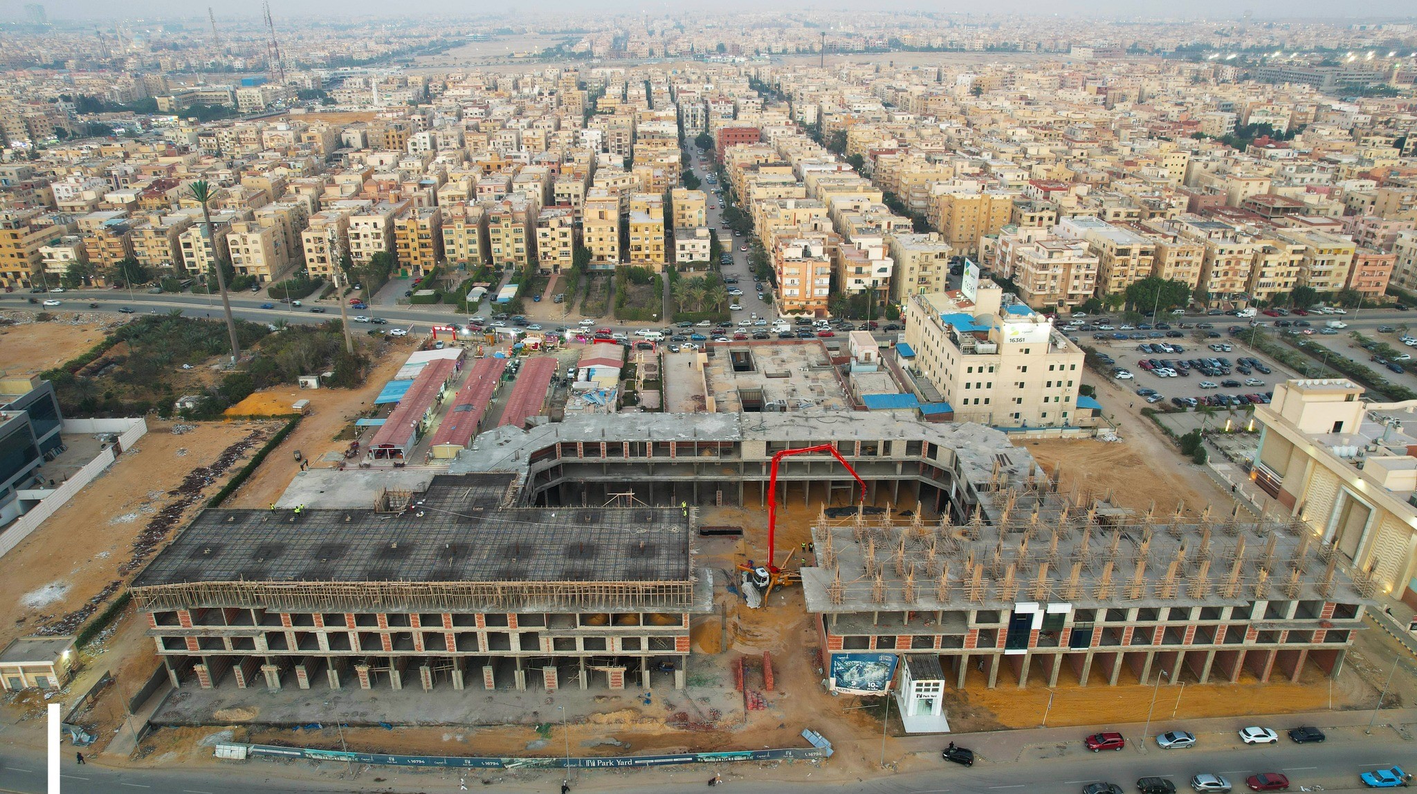 Park yard Mall 6 October Capital Hills