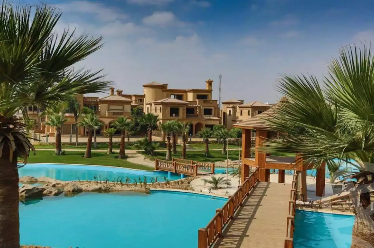 For sale a villa in Le Reve Compound Fifth Settlement with a more than wonderful view