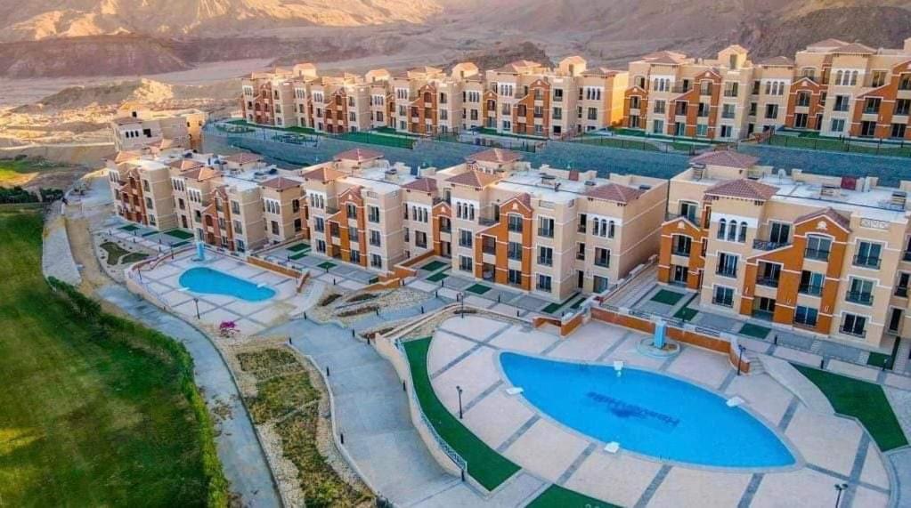 امتلك شاليه في قرية هيفين هيلز بأقل سعر للمتر