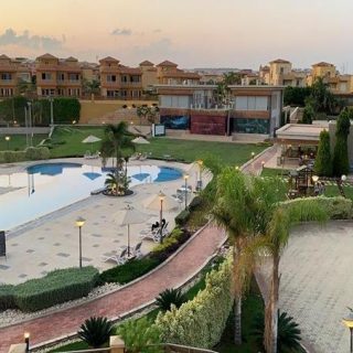 بفيو رائع و اقوى الخصومات على سعر المتر في كمبوند جيرة اشتري تاون هاوس الان