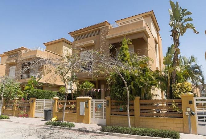 بفيو رائع و اقوى الخصومات على سعر المتر في كمبوند جيرة اشتري تاون هاوس الان