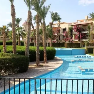 عرض مميز جدا علي سعر المتر في قرية فيراندا سهل حشيش الغردقة