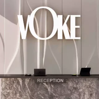 مكتب للبيع في مول فوك 100 متراً