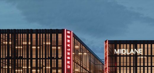 عيادة في مول ميدلين التجمع الخامس بتسهيلات في السداد بمساحة 100متراً