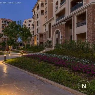 للبيع شقة 250 متر بكمبوند ان ريزيدنس التجمع الخامس