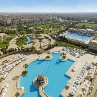 For sale in installments a 225 meter villa with a garden in South Mid Egypt Village