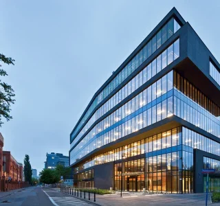 Your 45 meter unit in R One Mall by Emtelak Real Estate Development