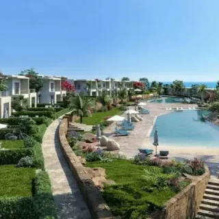 For sale in installments a 225 meter villa with a garden in South Mid Egypt Village