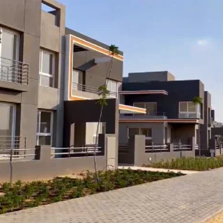 102 m apartment in Kin Compound Fifth Settlement with payment facilities