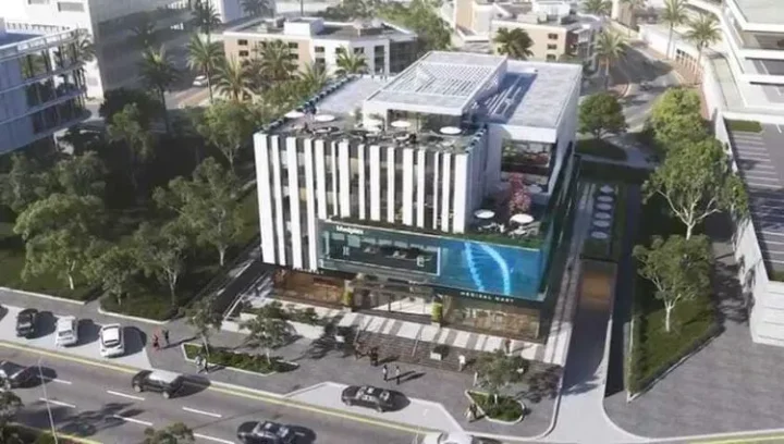 عيادة بمساحة 55 متر للحجز في مول ميدبليكس التجمع الخامس