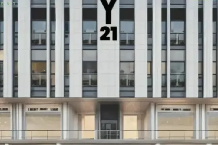 إشتري عيادة بمساحة 36 متر في مول Y21 التجمع الخامس