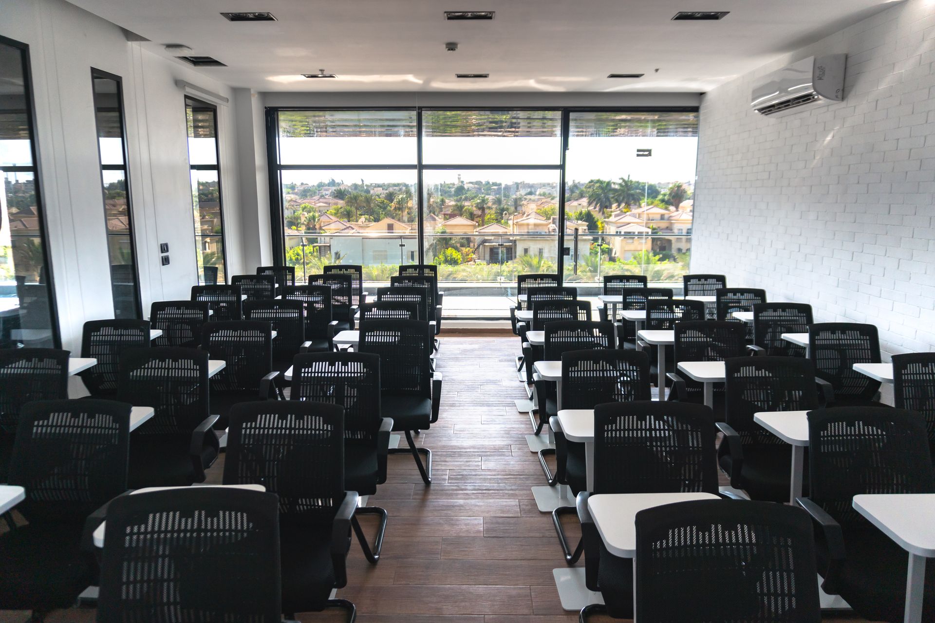 Get a 45 meter clinic in October MQR Mall