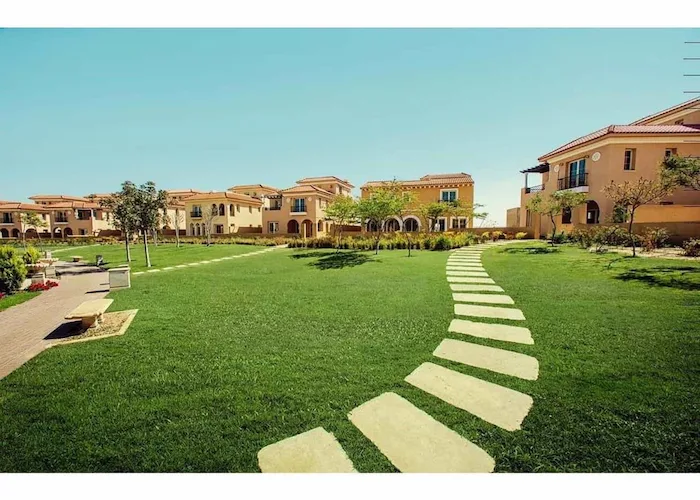 Get a twin house in Hyde Park Compound Sixth Settlement of ​​244 meters