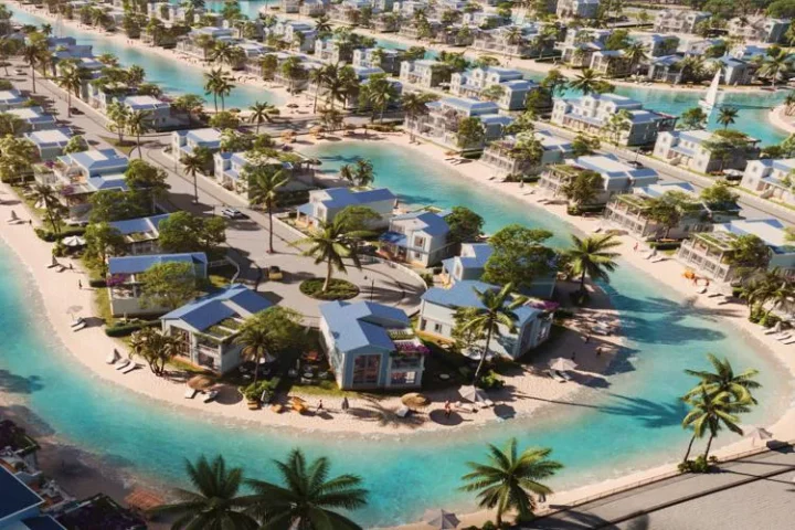 For sale, a 90 meter chalet in Cresta Village at special prices.